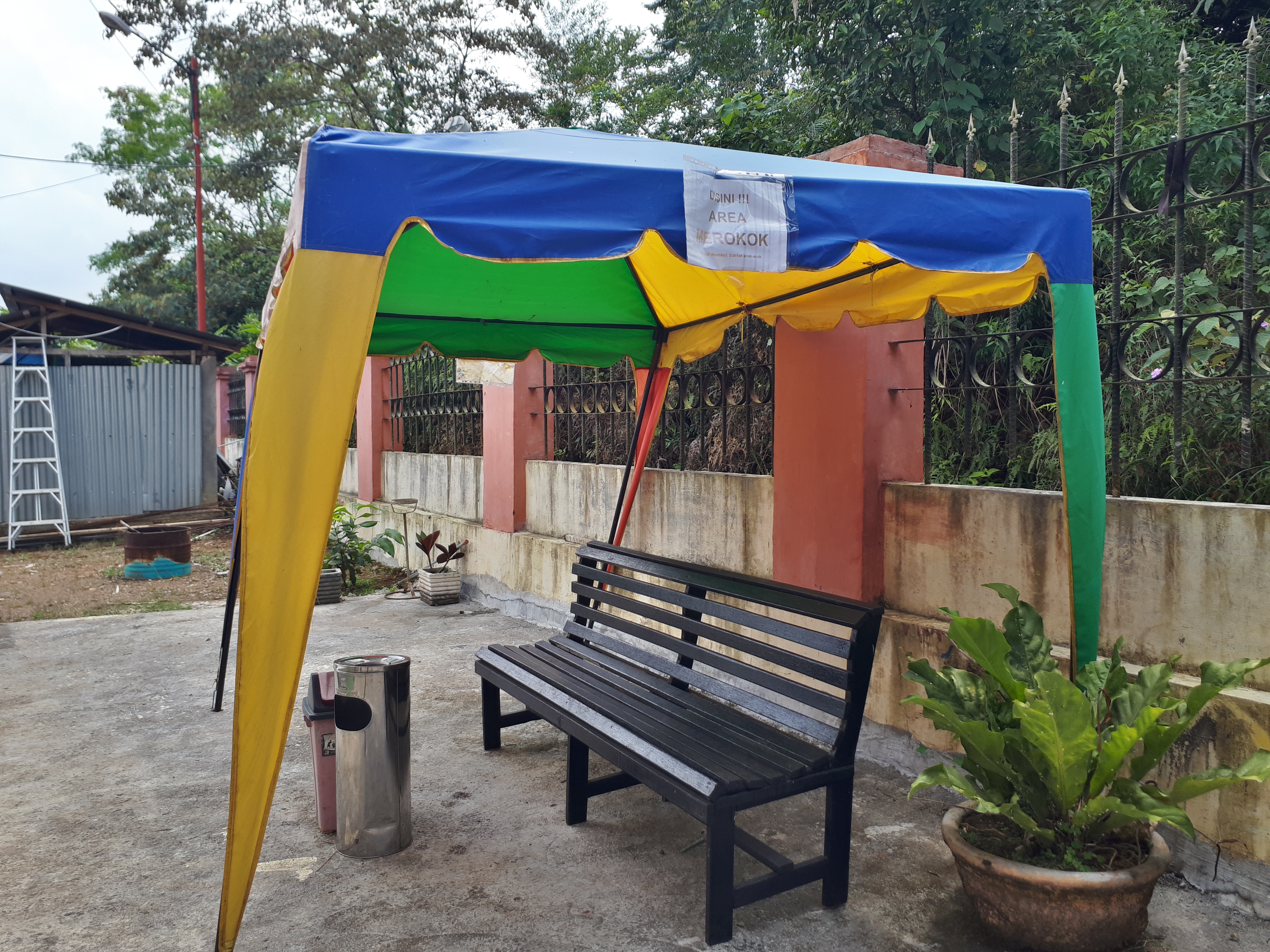 area merokok