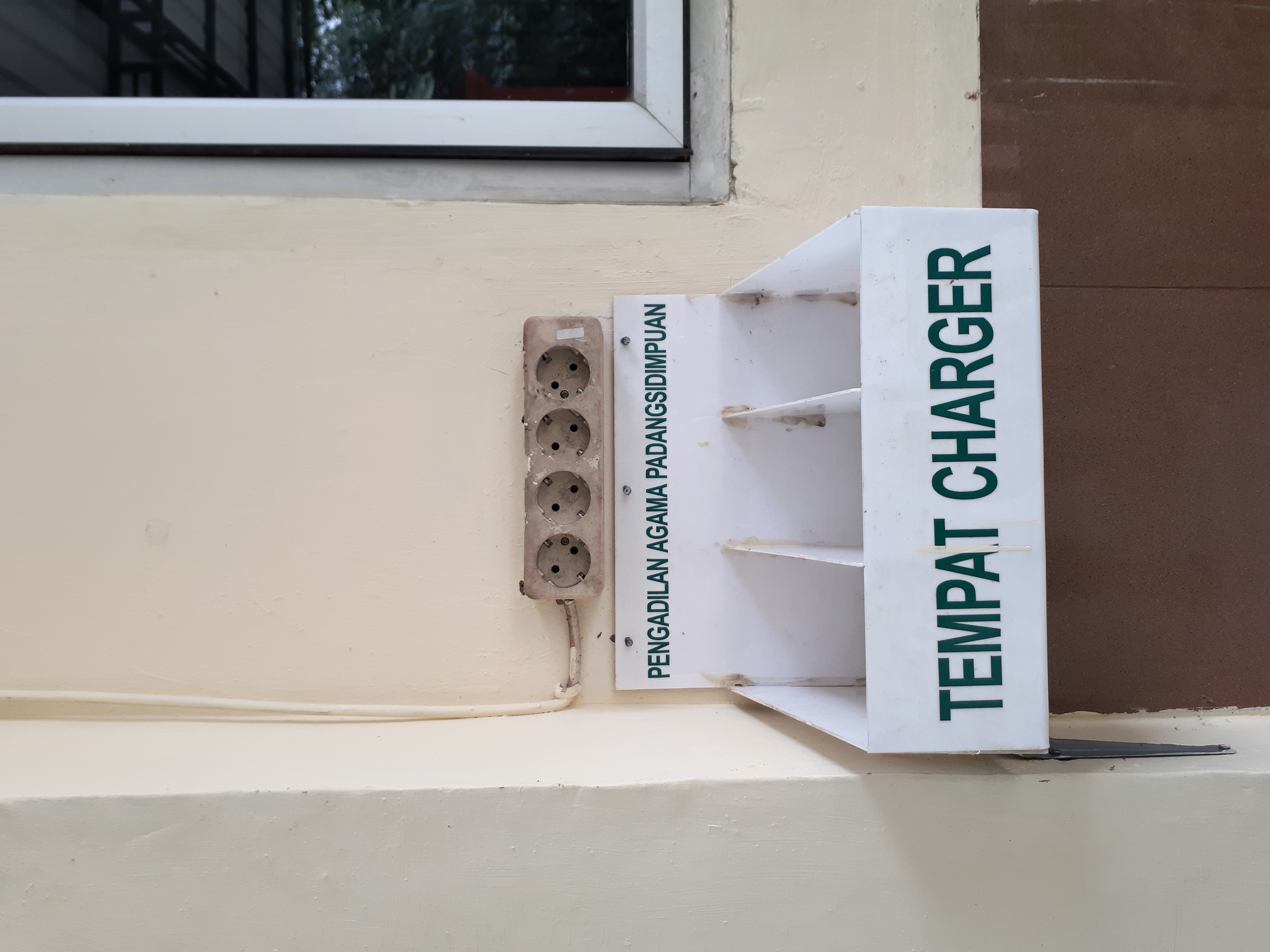 tempat carger